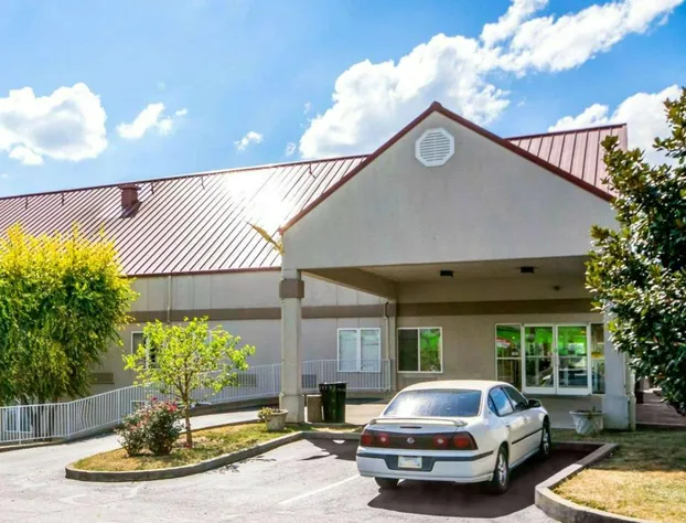 Quality Inn & Suites hotel detail image 2