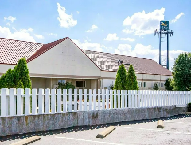 Quality Inn & Suites hotel detail image 4