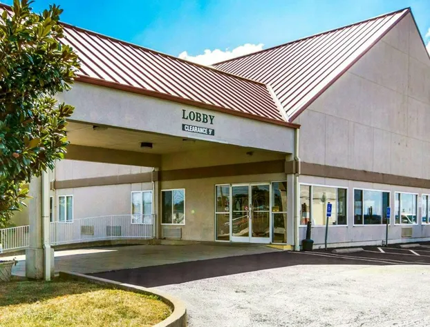 Quality Inn & Suites Elizabethtown hotel detail image 3