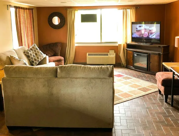 Magnuson Hotel Dixon hotel detail image 3