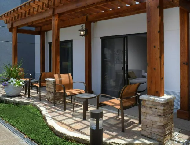 Courtyard By Marriott Dallas DFW Airport North/Irving hotel detail image 1