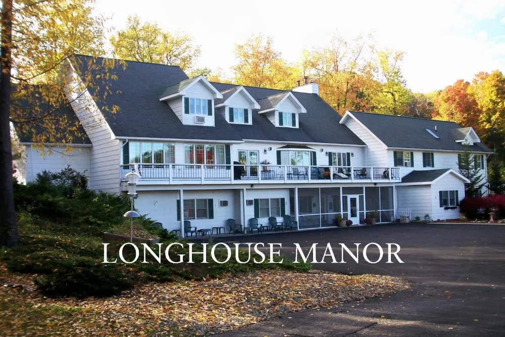 Long House Manor B And B hotel hero