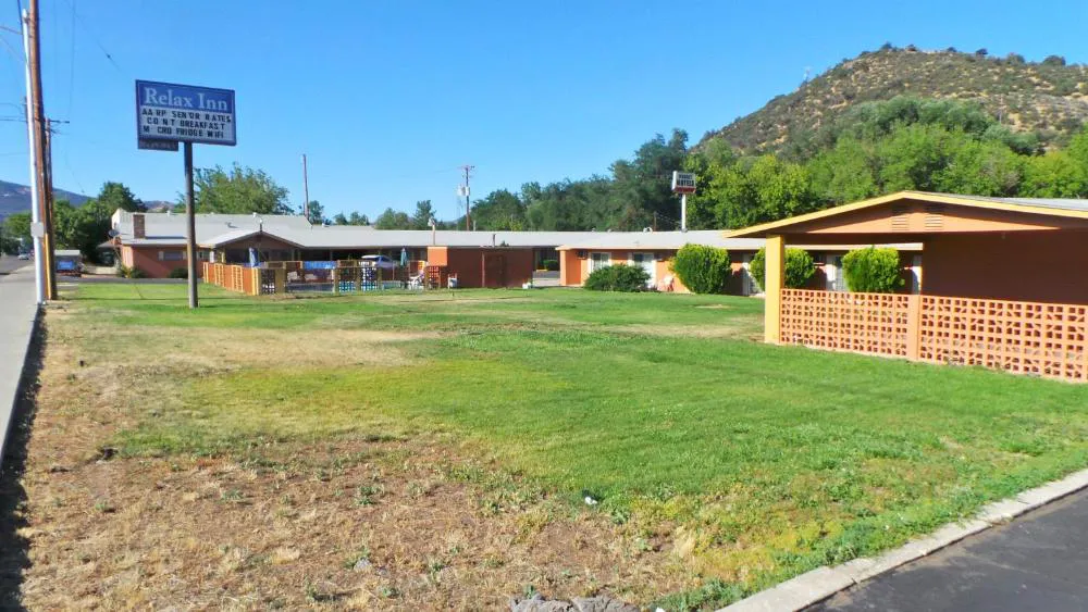 Relax Inn of Yreka hotel hero