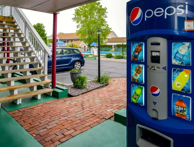 Rodeway Inn Orleans - Cape Cod hotel detail image 3