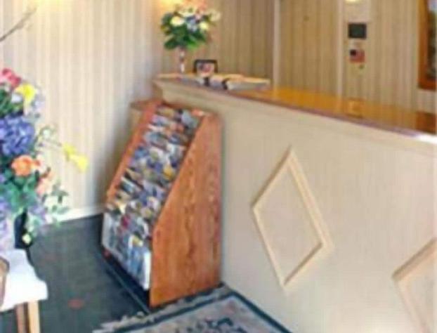 Cloverdale Oaks Inn hotel detail image 1