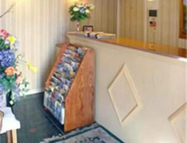 Cloverdale Oaks Inn hotel detail image 1