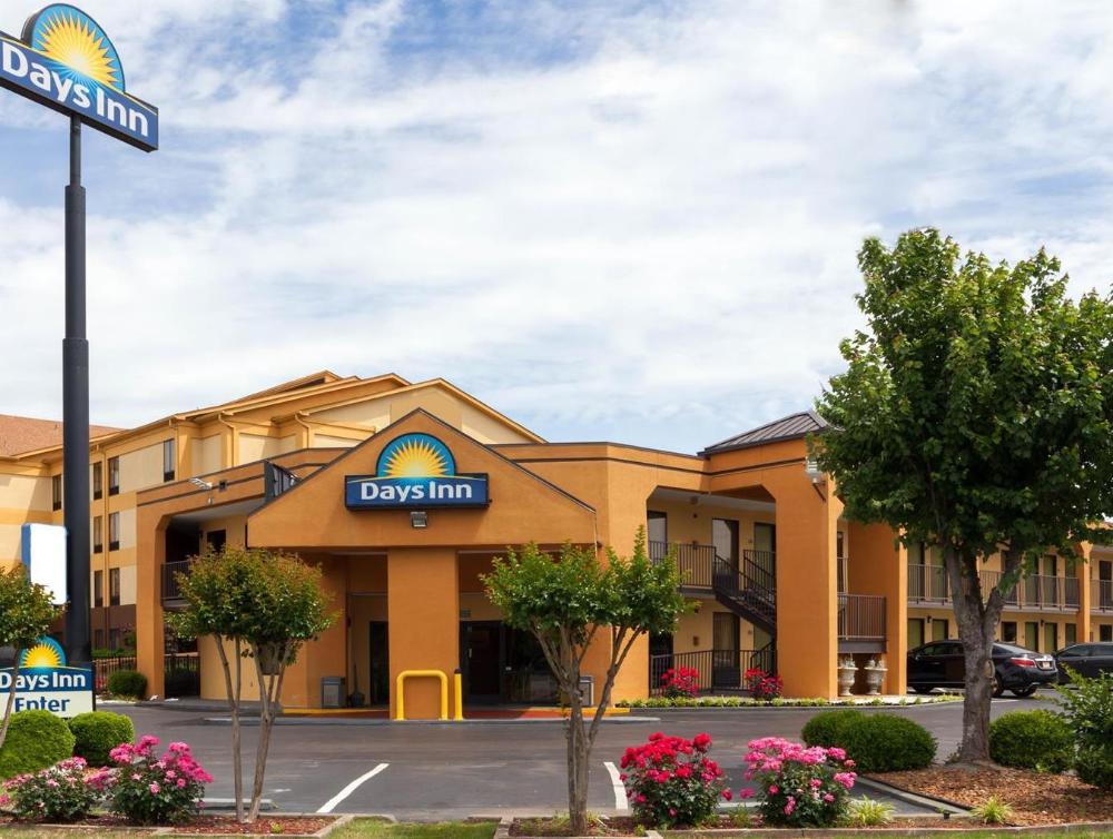 Days Inn by Wyndham Memphis - I40 and Sycamore View hotel hero