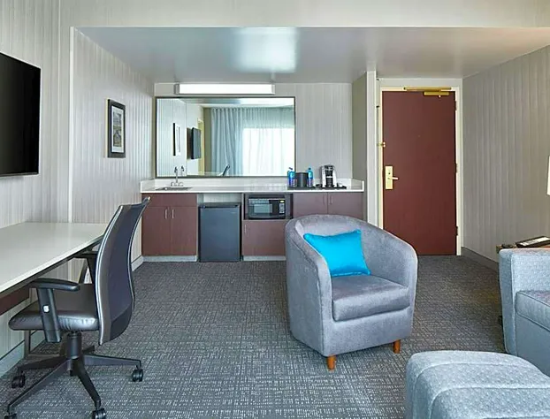 Courtyard Portland Downtown/Convention Center hotel detail image 1