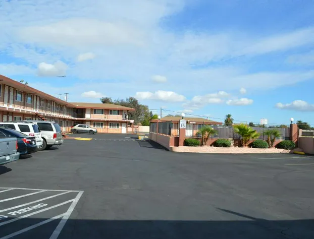 Gateway Inn Fairfield hotel detail image 1