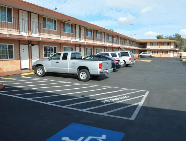 Gateway Inn Fairfield hotel detail image 3