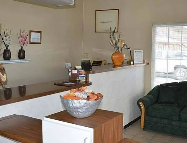 Gateway Inn Fairfield hotel detail image 1