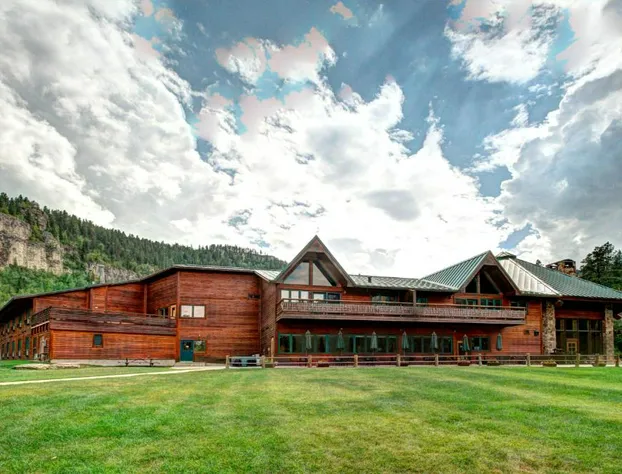 Spearfish Canyon Lodge hotel detail image 3