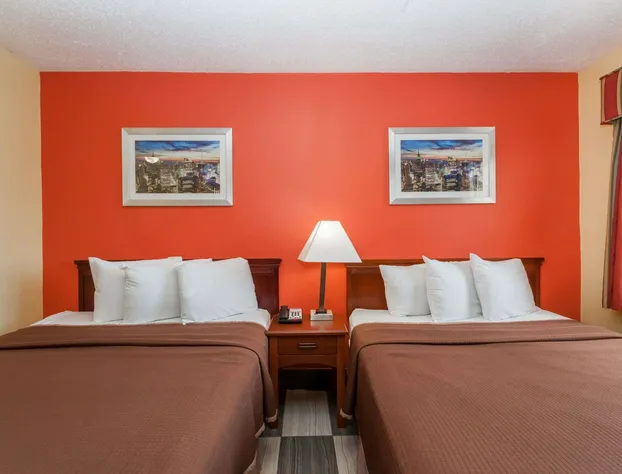 Travelodge by Wyndham Jersey City hotel detail image 3