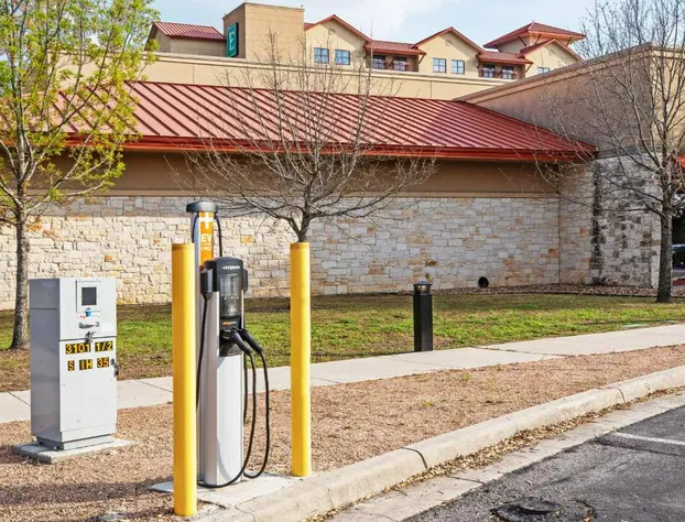 Embassy Suites by Hilton San Marcos Hotel Conference Center hotel detail image 1