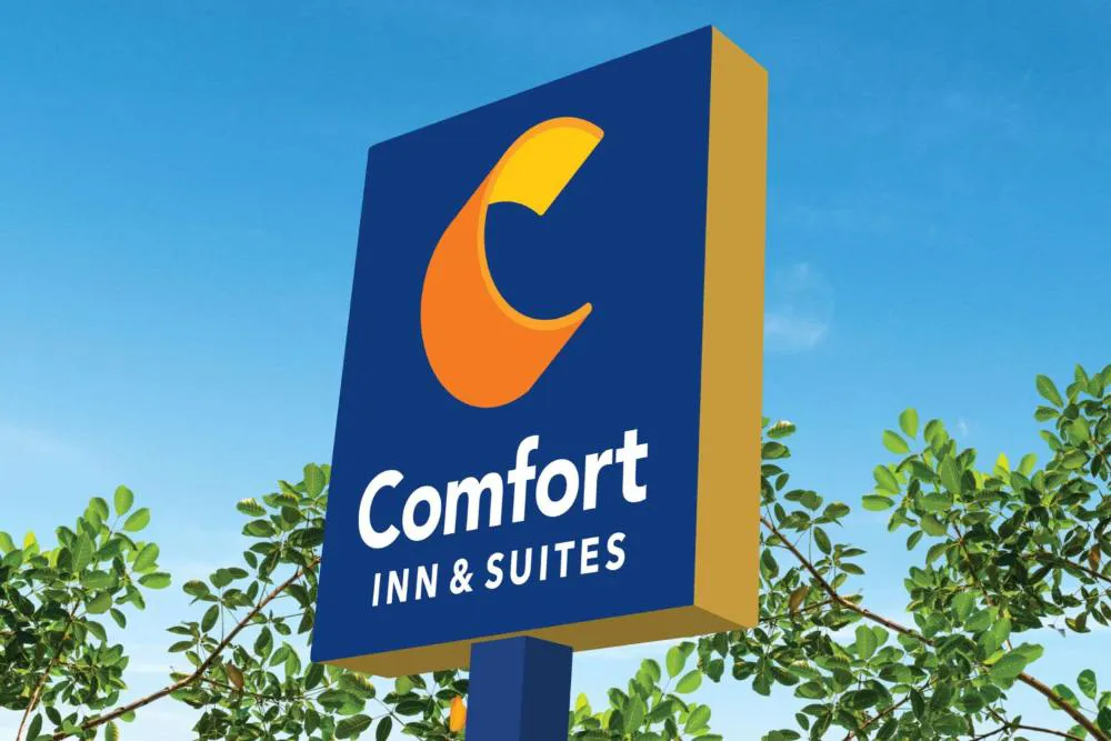 Comfort Inn & Suites Savannah Airport hotel hero