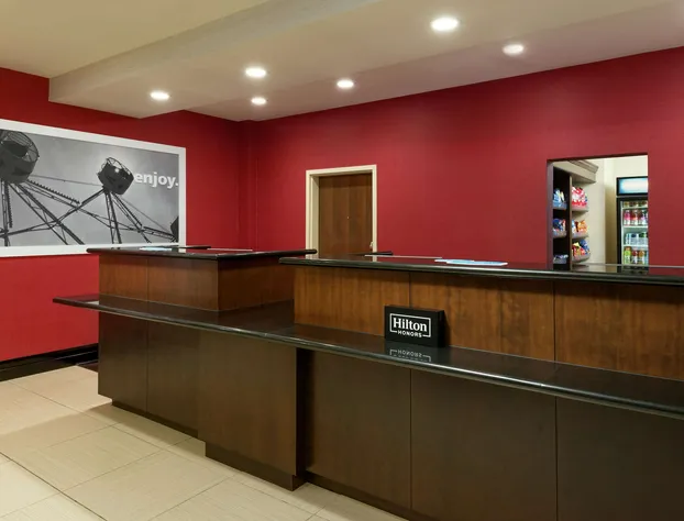 Hampton Inn & Suites National Harbor - Alexandria Area hotel detail image 3