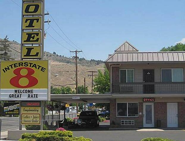Interstate 8 Motel hotel detail image 1