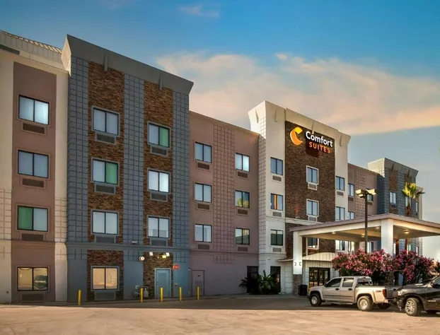 Comfort Suites Laredo - Nuevo Laredo hotel detail image 3