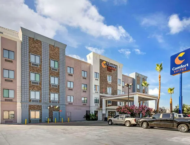 Comfort Suites Laredo - Nuevo Laredo hotel detail image 2