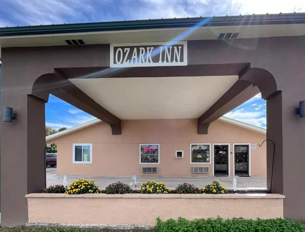 Ozark Inn hotel detail image 1