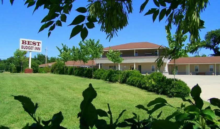 Best Budget Inn hotel hero