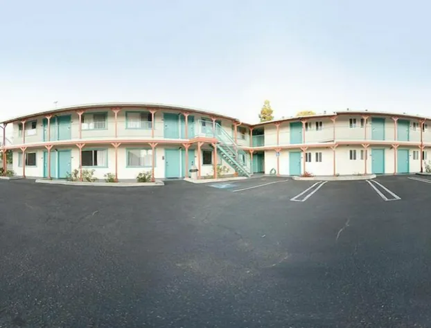 Budget Inn hotel detail image 2