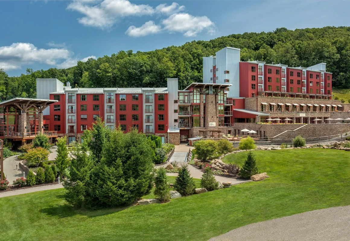 Bear Creek Mountain Resort hotel hero