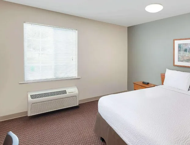 WoodSpring Suites Sioux Falls hotel detail image 1