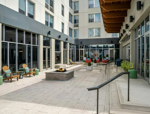 Aloft Chicago O'Hare hotel detail image 2