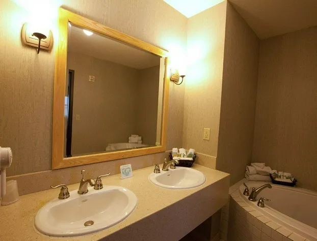 Kewadin Casinos St. Ignace Hotel hotel detail image 3