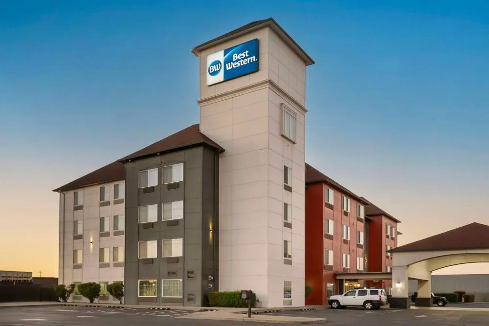 Best Western Crater Lake Highway White City/Medford hotel hero