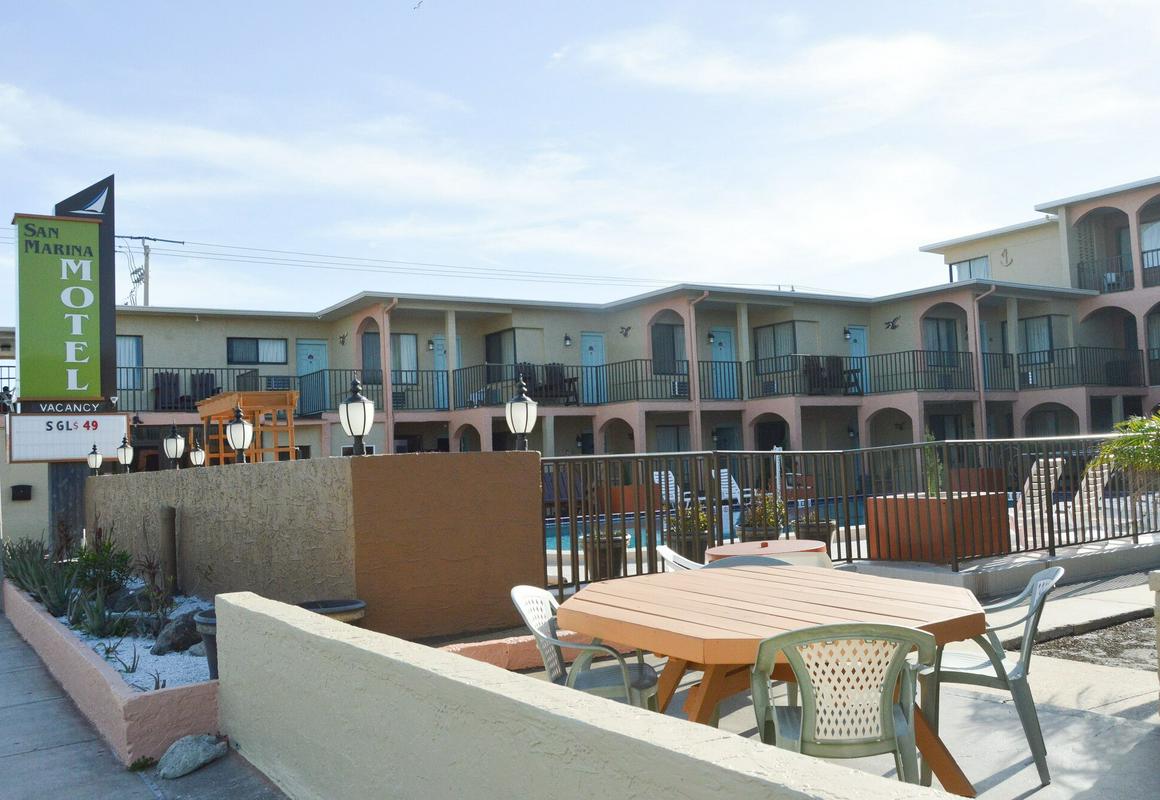 San Marina Motel hotel hero