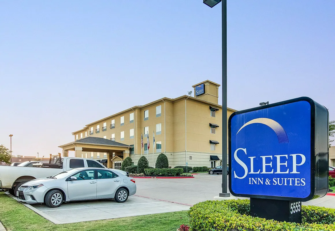 Sleep Inn & Suites Tyler South hotel hero