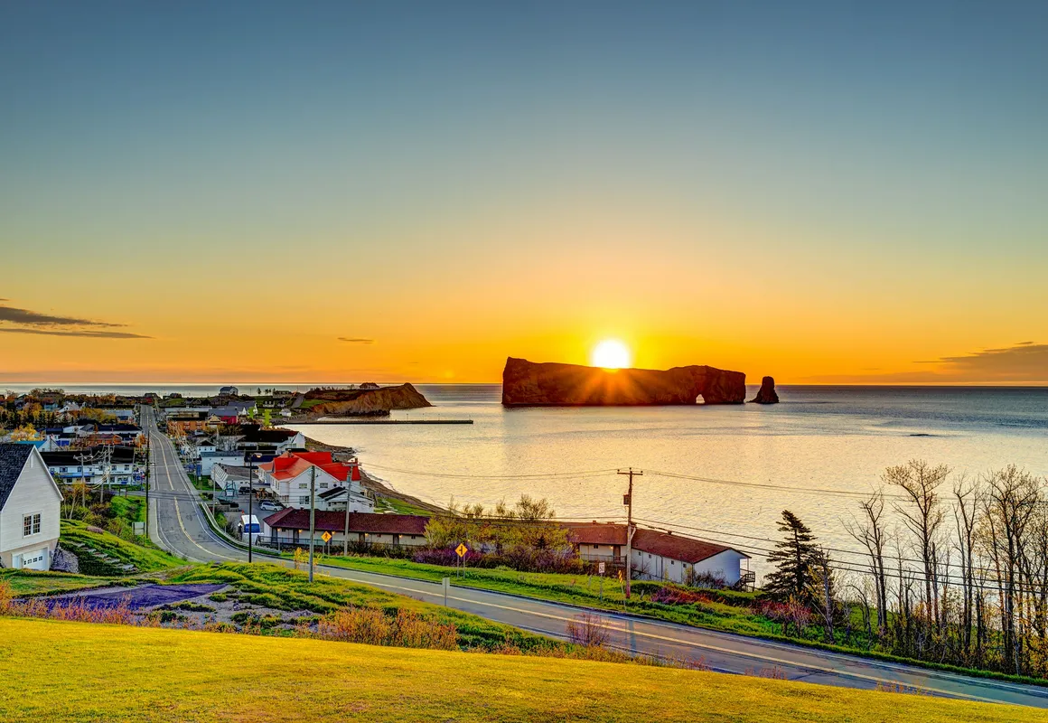 Riotel Percé hotel hero