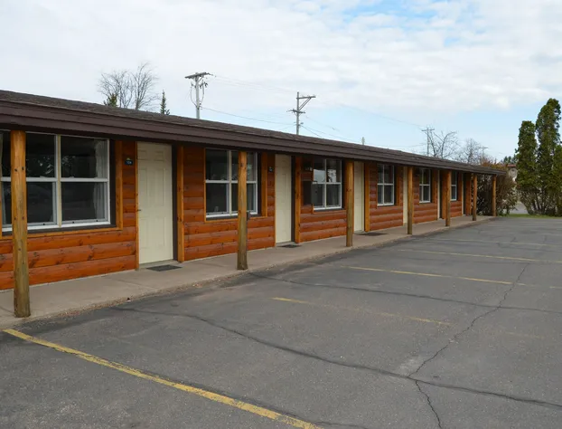 EconoLodge by Choice Hotels Rice Lake hotel detail image 2