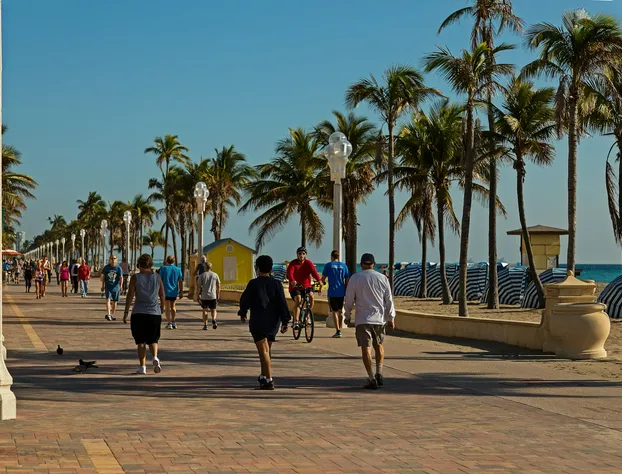 Riptide Oceanfront Hotel hotel detail image 3
