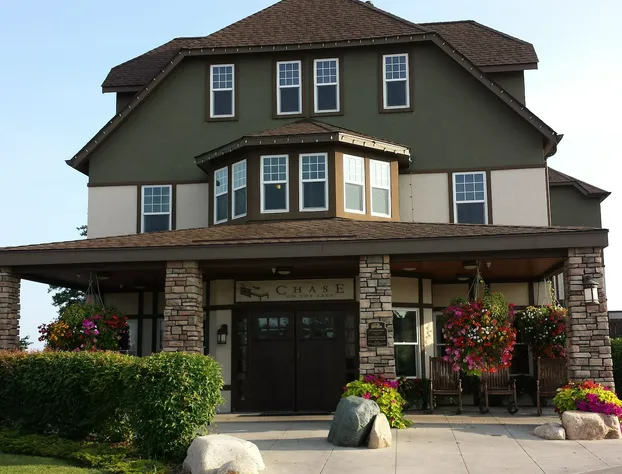 Chase On The Lake Resort Hotel hotel detail image 2