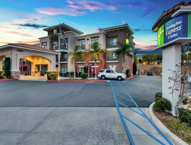 Holiday Inn Express & Suites, Lake Elsinore by IHG hotel detail image 3