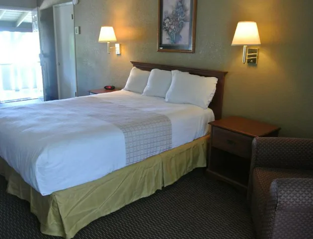 Vino Inn & Suites hotel detail image 2