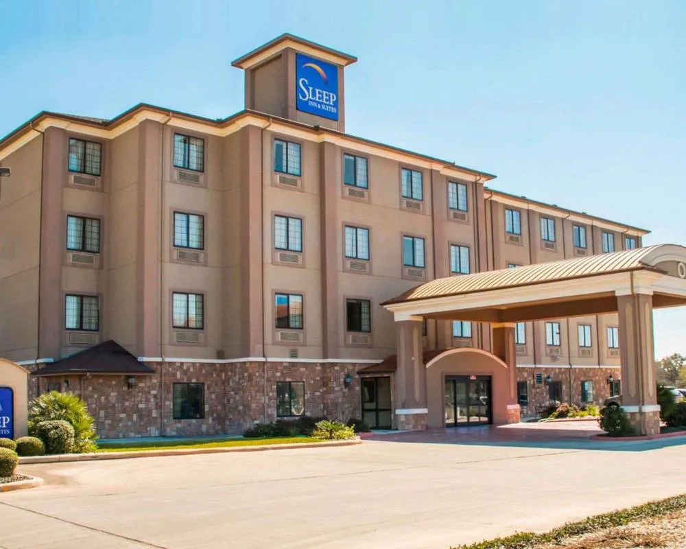 Sleep Inn & Suites at Six Flags hotel hero