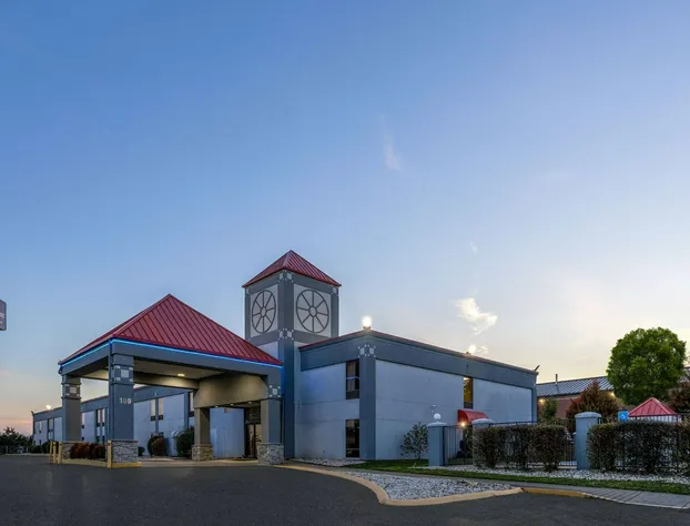 Baymont by Wyndham La Vergne/Nashville I-24 East hotel detail image 3