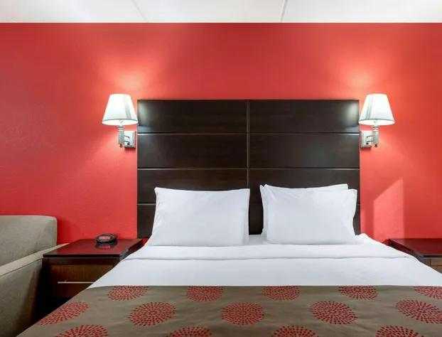 Ramada by Wyndham Panama City hotel detail image 3