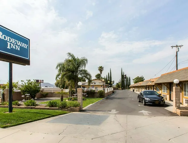 Rodeway Inn Beaumont 1-10 hotel detail image 1