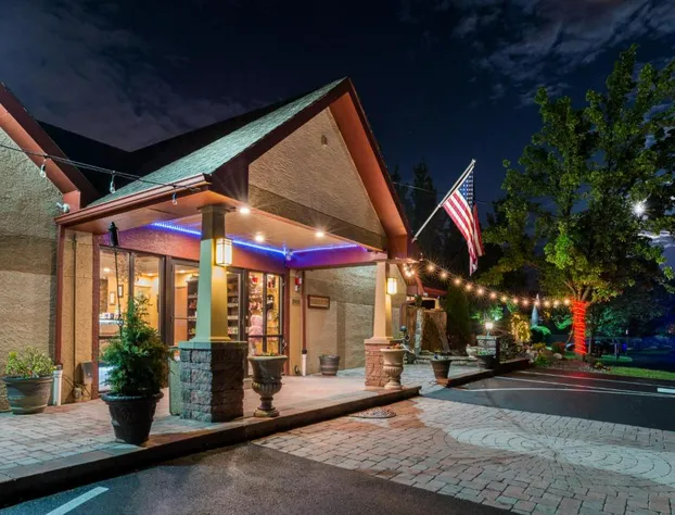 Inn of the Dove Romantic Suites with Jetted Tub & Fireplace hotel detail image 2