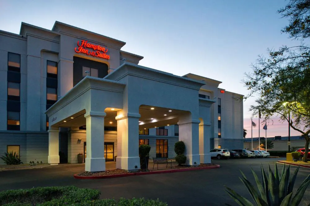 Hampton Inn & Suites Las Vegas Airport hotel hero