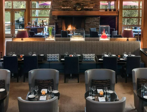 Cedarbrook Lodge hotel detail image 4