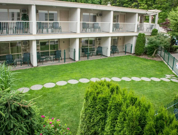 Hilltop Inn hotel detail image 2