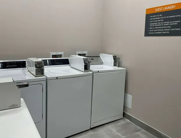 La Quinta Inn and Suites by Wyndham Schertz-San Antonio-Selma hotel detail image 4