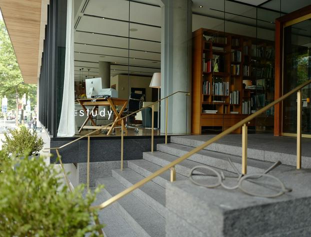 The Study at Yale hotel detail image 2