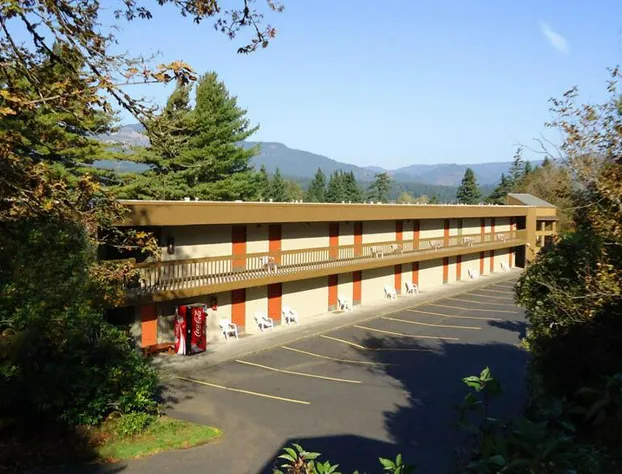 Columbia Gorge Inn hotel detail image 2